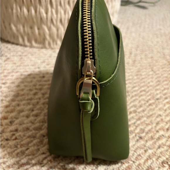 Portland Leather Goods Large Pine Eclipse Crossbody Bag - Picture 10 of 11